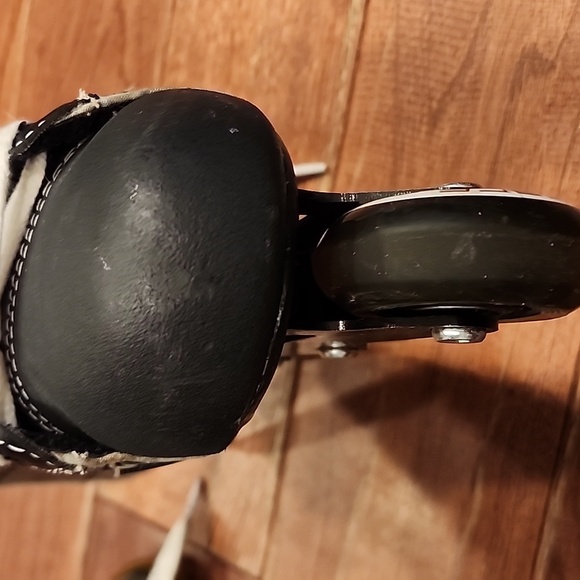 Tour Thor 808 Junior Inline Roller hockey Skates - Picture 12 of 12